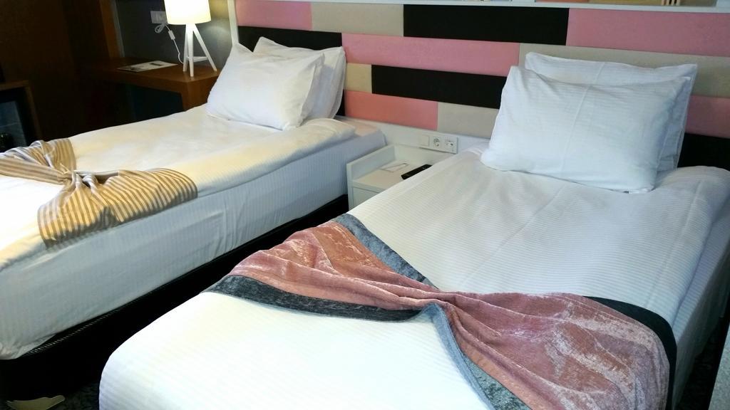 Manhattan Hotel Ancara Quarto foto